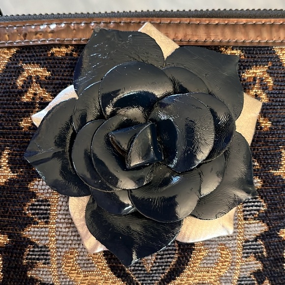 Sharif  Tapestry Satchel  navy/gold expanding bottom   velvety    gunmetal  NWOT - Picture 5 of 17